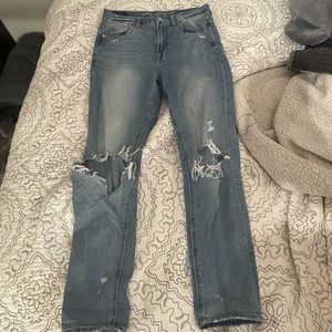 American Eagle mom jeans